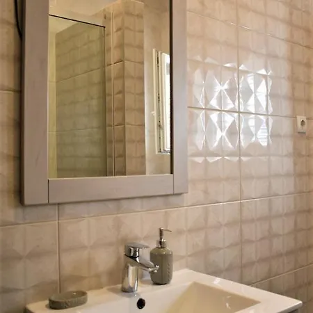 Apartman Lucia *