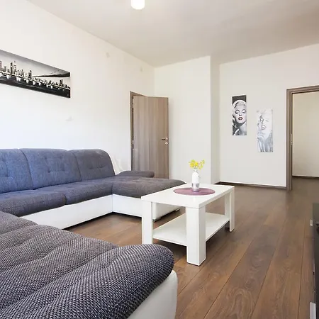 Apartment Apartman Lucia Brodarica (Sibenik-Knin)